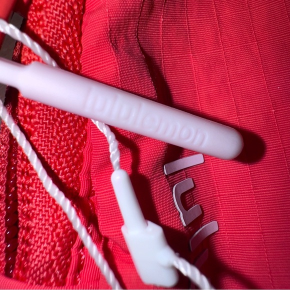 Lululemon Mini Belt Bag, Pink Punch/Meadowsweet - Picture 5 of 7